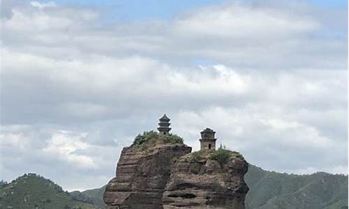 承德双塔山能上去吗_承德双塔山风景区能上